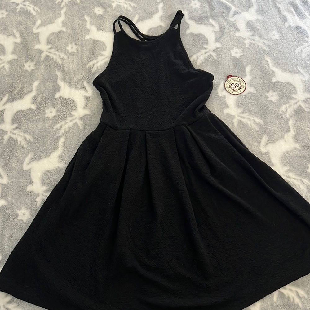 Black short flowy dress